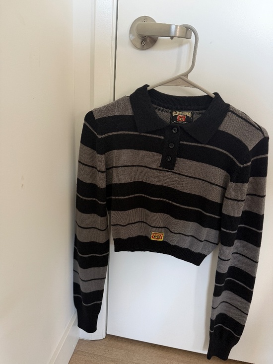 Tops - Collard long sleeve crop top